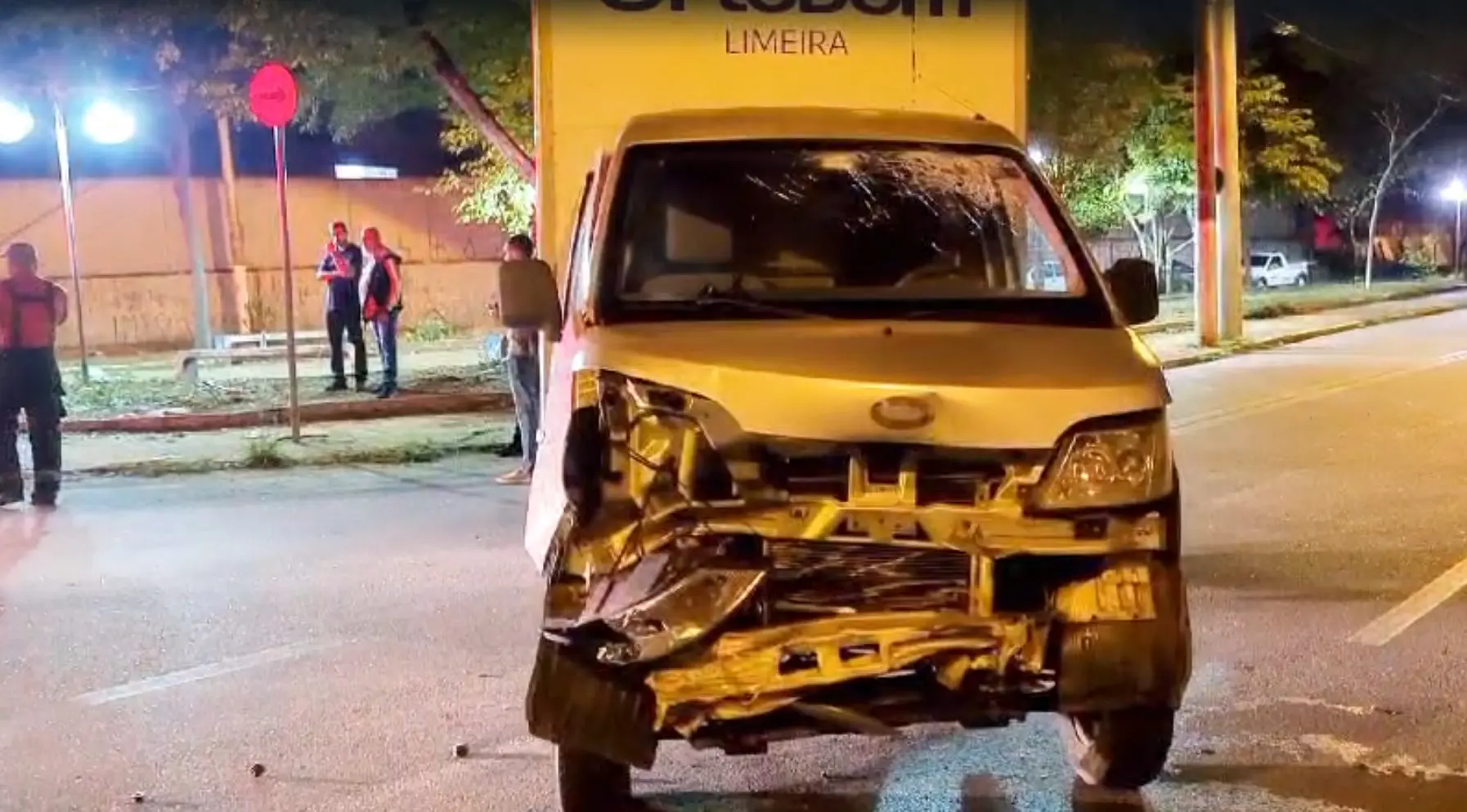 Duas mulheres ficam feridas em acidente na Marginal Tatu, em Limeira