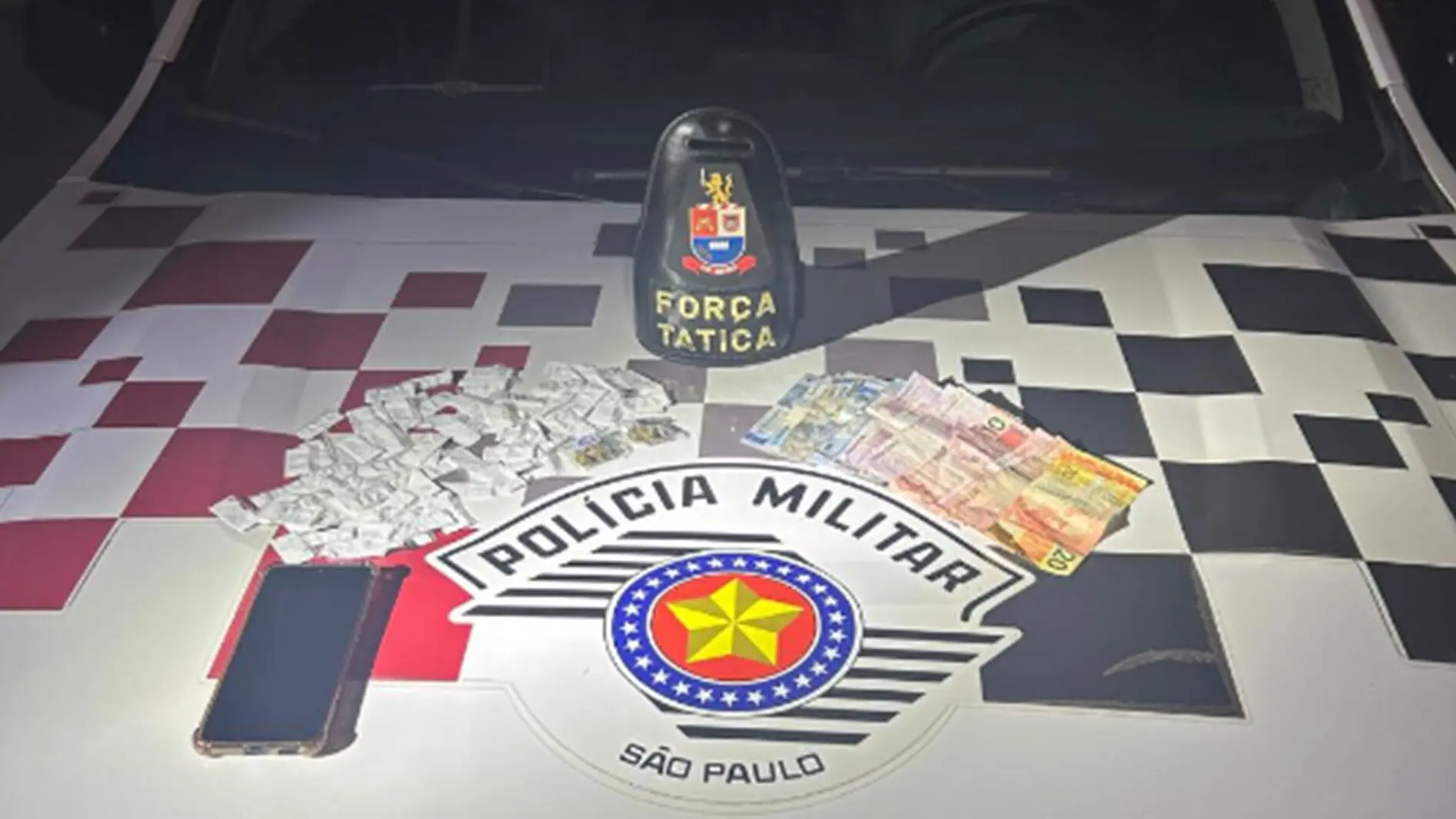 Força Tática da PM prende traficante no Abílio Pedro