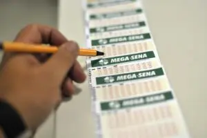 Mega-Sena-sorteia-premio-acumulado-em-R-61-milhoes