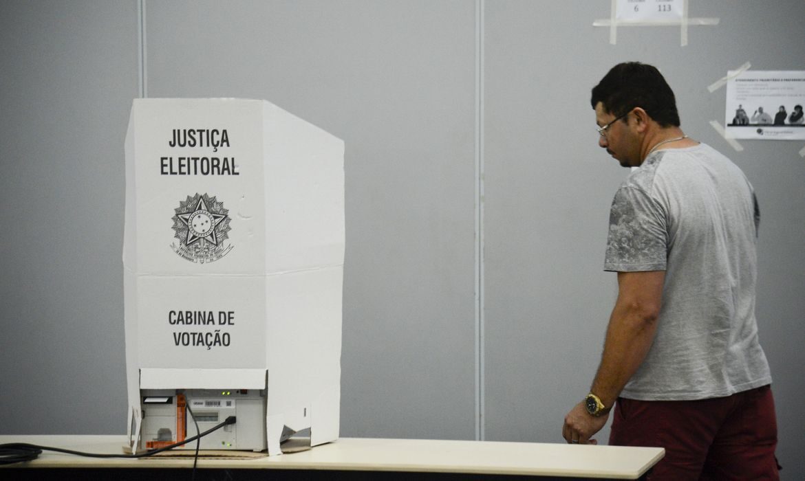 Mudanca-temporaria-do-local-de-votacao-pode-ser-solicitada-ate-dia-22