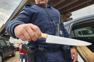 O-individuo-de-32-anos-possui-varias-passagens-por-trafico-de-drogas-e-furto
