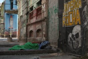 Brasil tem 300,8 mil pessoas em situação de rua; mais de 80 mil em SP