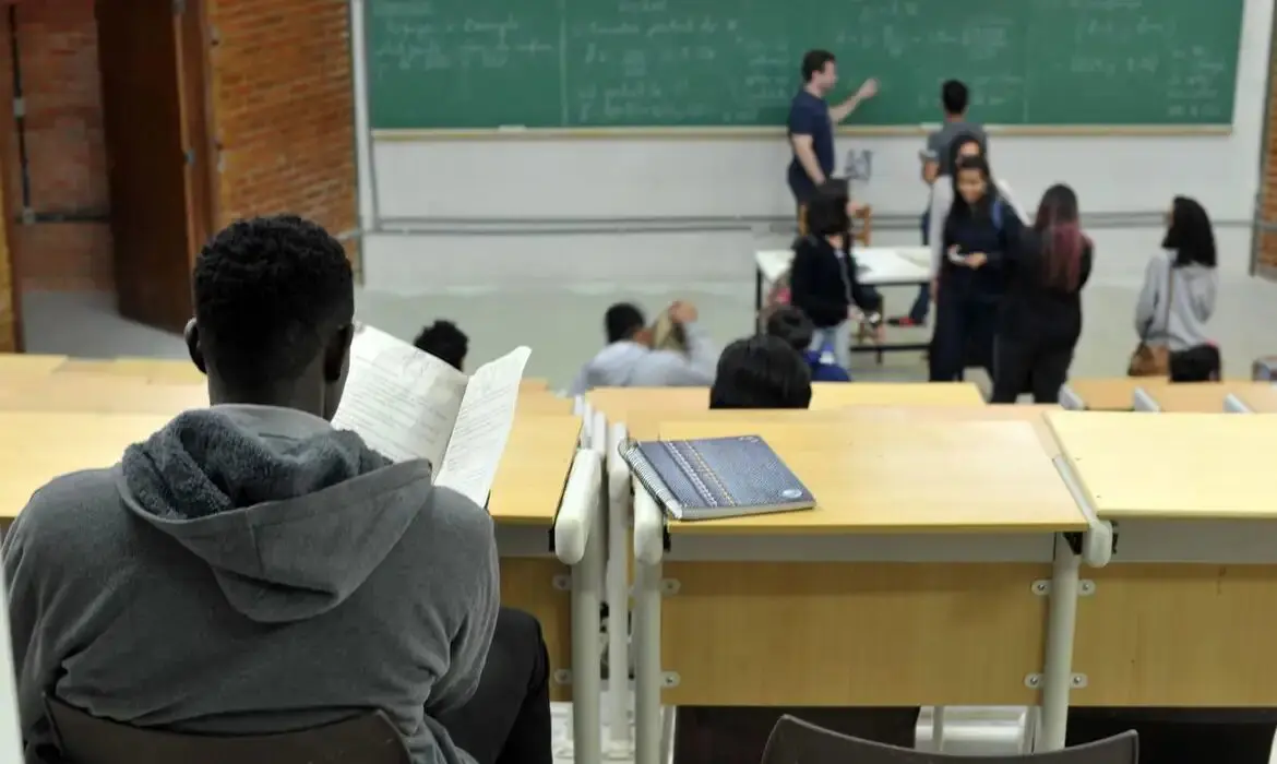 Prouni-tera-mais-de-240-mil-bolsas-no-segundo-semestre