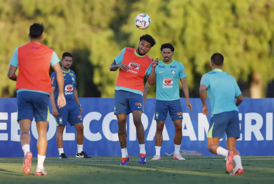 Seleção treina em Las Vegas para enfrentar o Uruguai