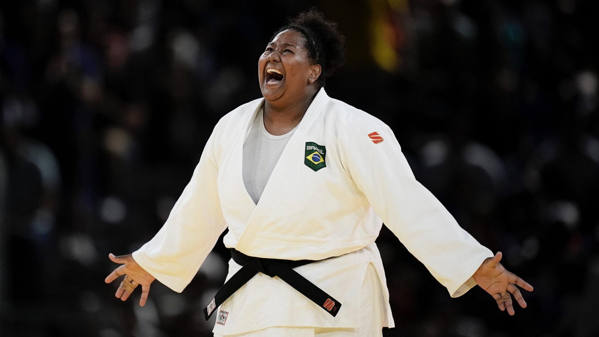 Bia-Souza-conquista-1o-ouro-do-Brasil-nas-Olimpiadas-em-Paris