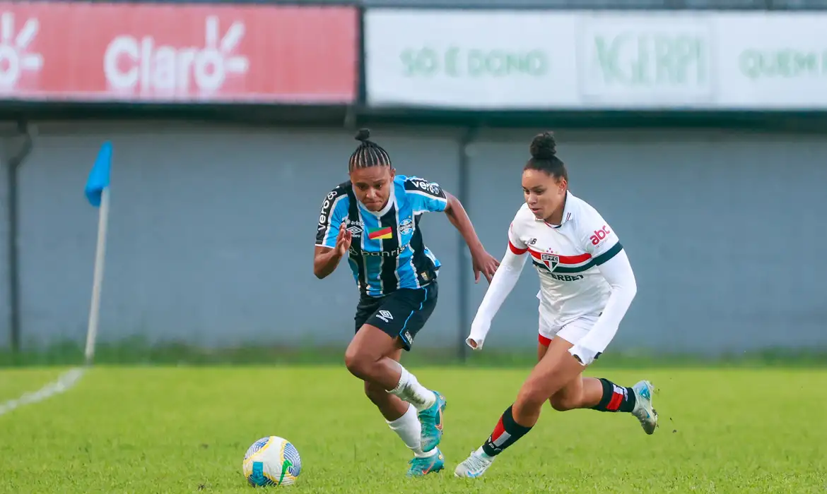 Brasileiro Feminino São Paulo e Grêmio disputam vaga na semifinal