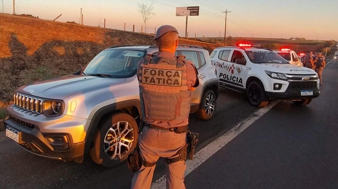 Carro furtado em Campinas é recuperado, em Limeira 