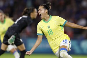 Gabi-Portilho-decide-e-Brasil-derrota-Franca-no-futebol-feminino