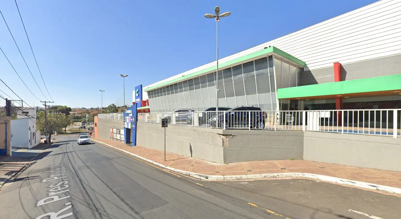 Homem é preso tentando furtar quase R$3 mil em picanha e whisky de supermercado