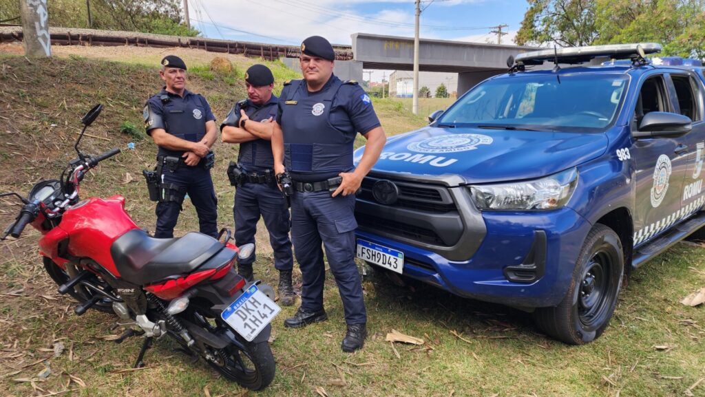 Moto furtada é encontrada em córrego na via Francisco D’Andrea2