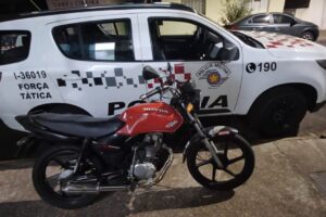 Rapaz é preso com moto adulterada pelo Cidade Jardim, em Limeira