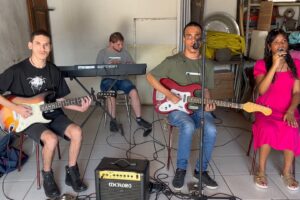 Banda de deficientes visuais de Limeira supera barreiras com a música