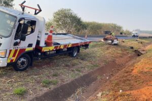 Capotamento deixa 3 pessoas em estado grave na Rodovia dos Bandeirantes, em Limeira