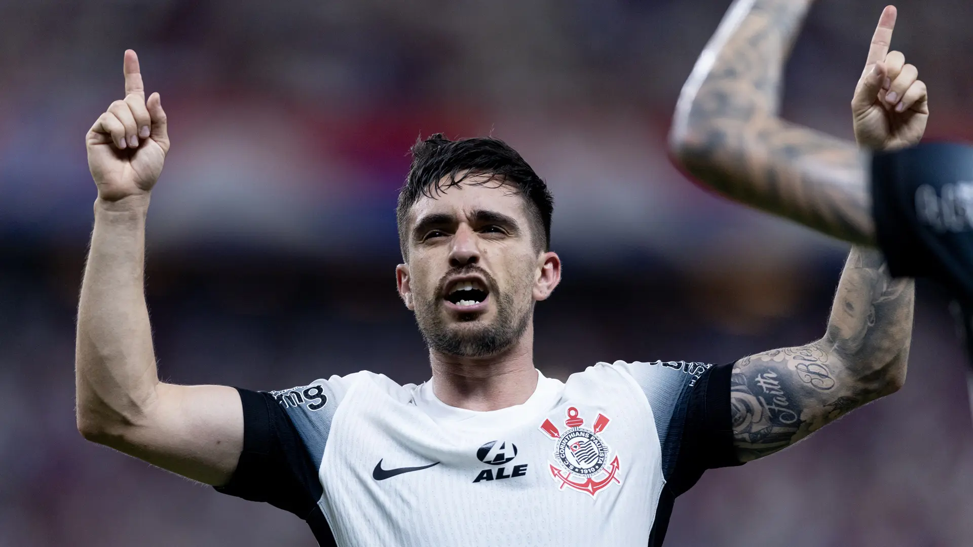 Corinthians vence Fortaleza na Sul-Americana e abre vantagem