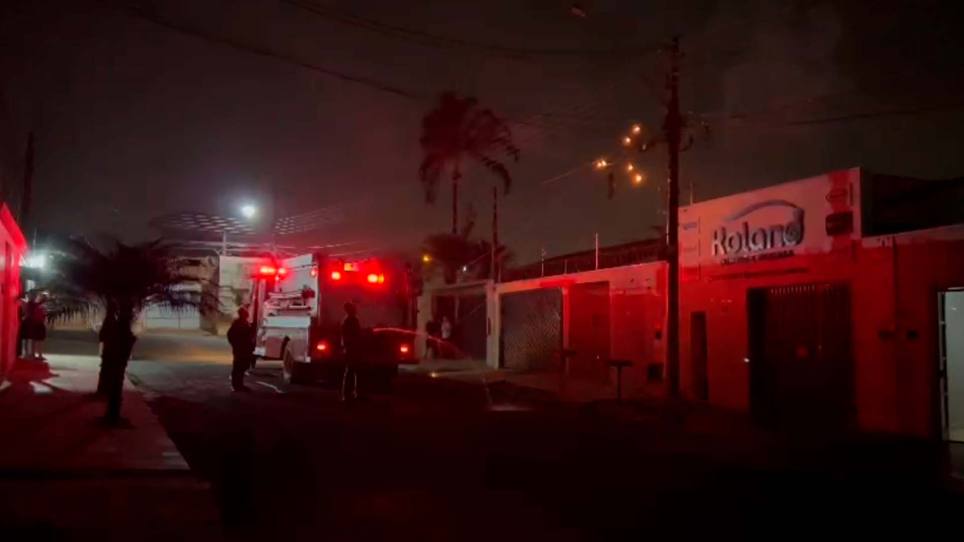 Fiação pública pega fogo na Vila Rosana em Limeira