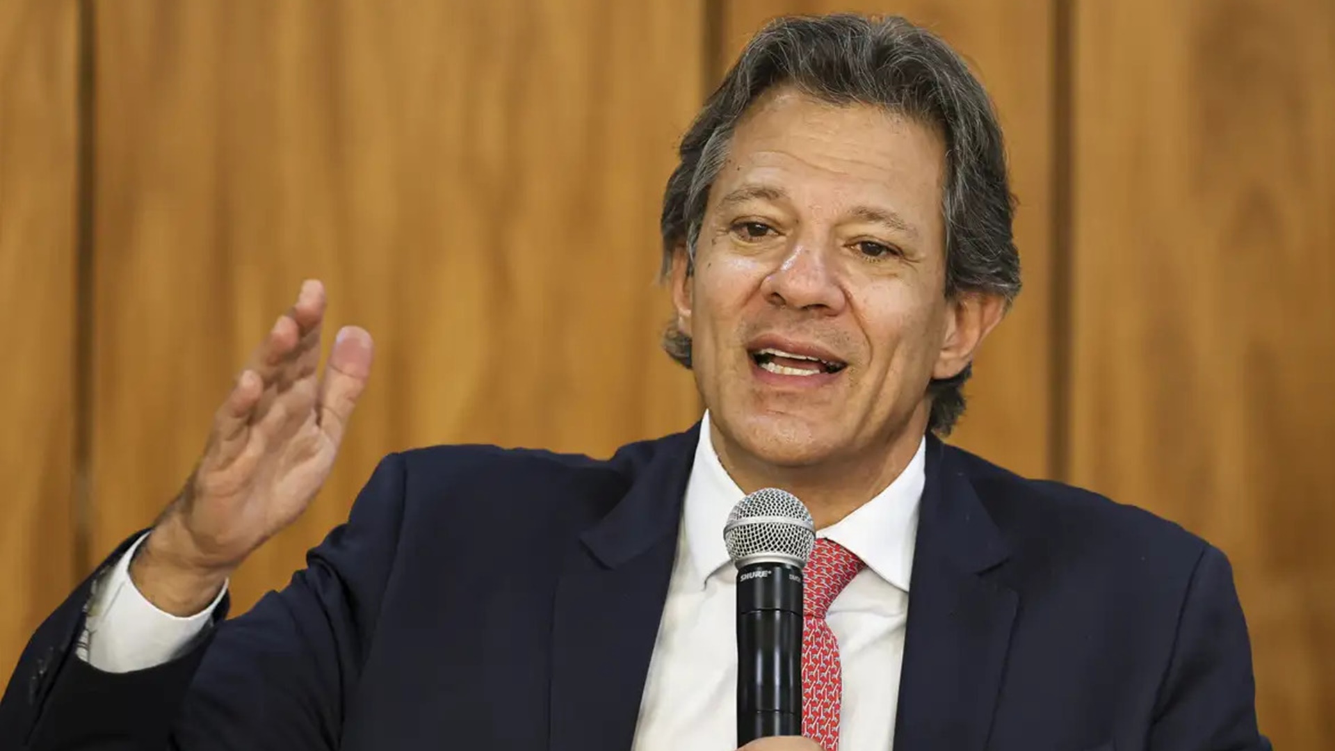 Haddad diz que até 600 sites de bets serão banidos do país nos próximos dias