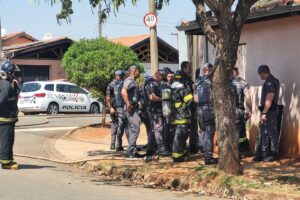 Homem em surto ameaça vizinhos com faca e incendiar casa no Águas da Serra, em Limeira