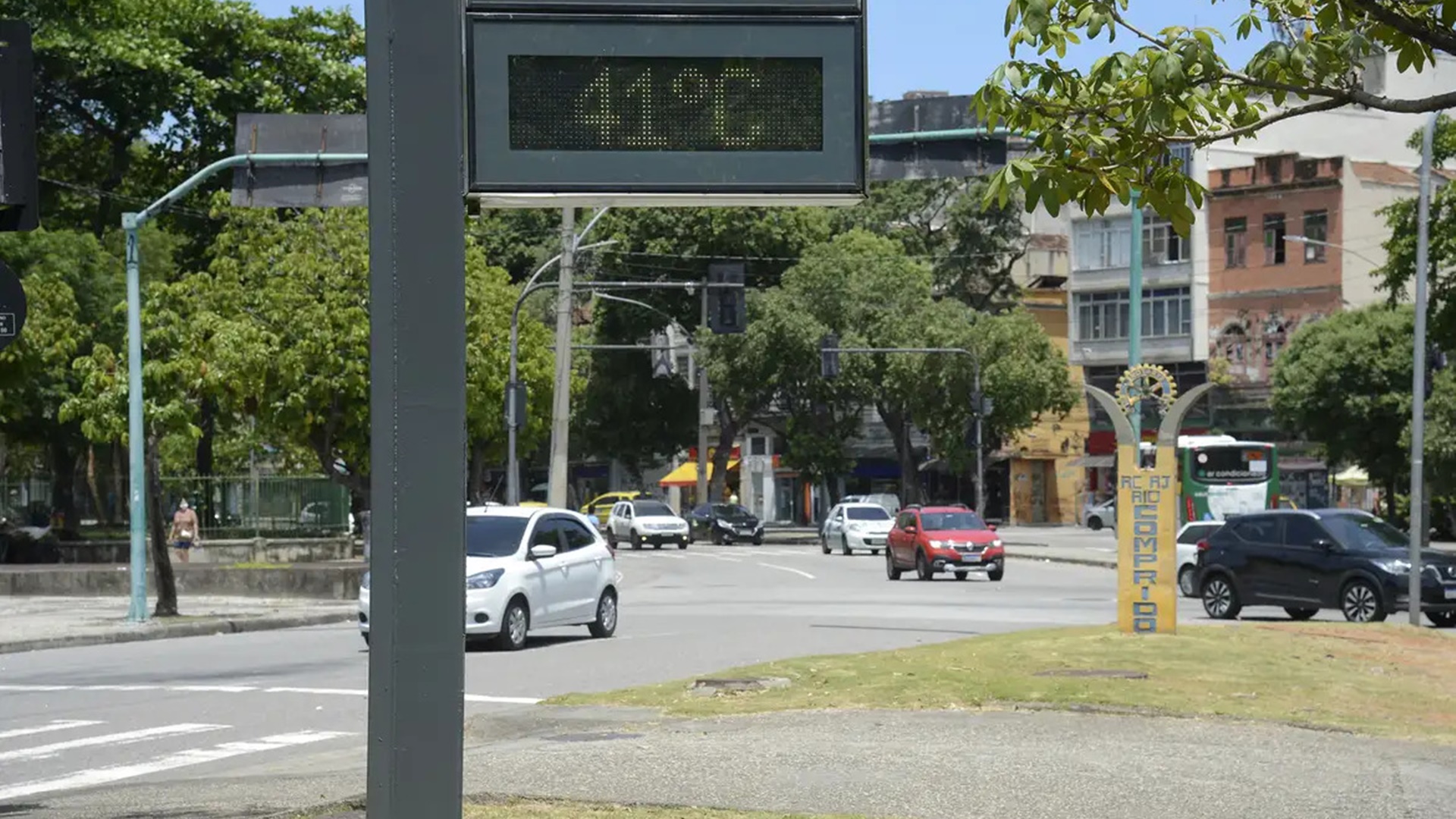 Inmet emite alerta laranja para onda de calor em 10 estados e no DF