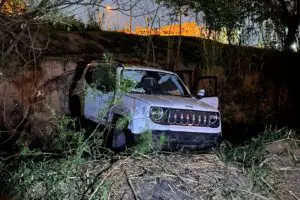 Ladrão rouba Jeep e consegue escapar da polícia no Jardim Rossi, em Limeira
