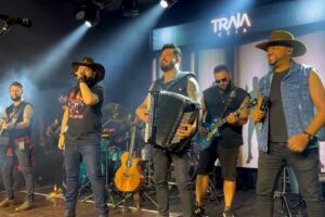 Traia Véia traz o melhor do sertanejo em show no Ponto dos Artistas