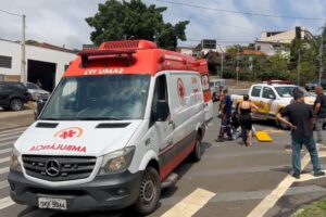 Acidente deixa motociclista ferido na rotatória da Av. Laranjeiras