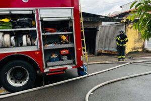 Incêndio atinge empresa no Adélia Cavicchia Grotta, em Limeira 