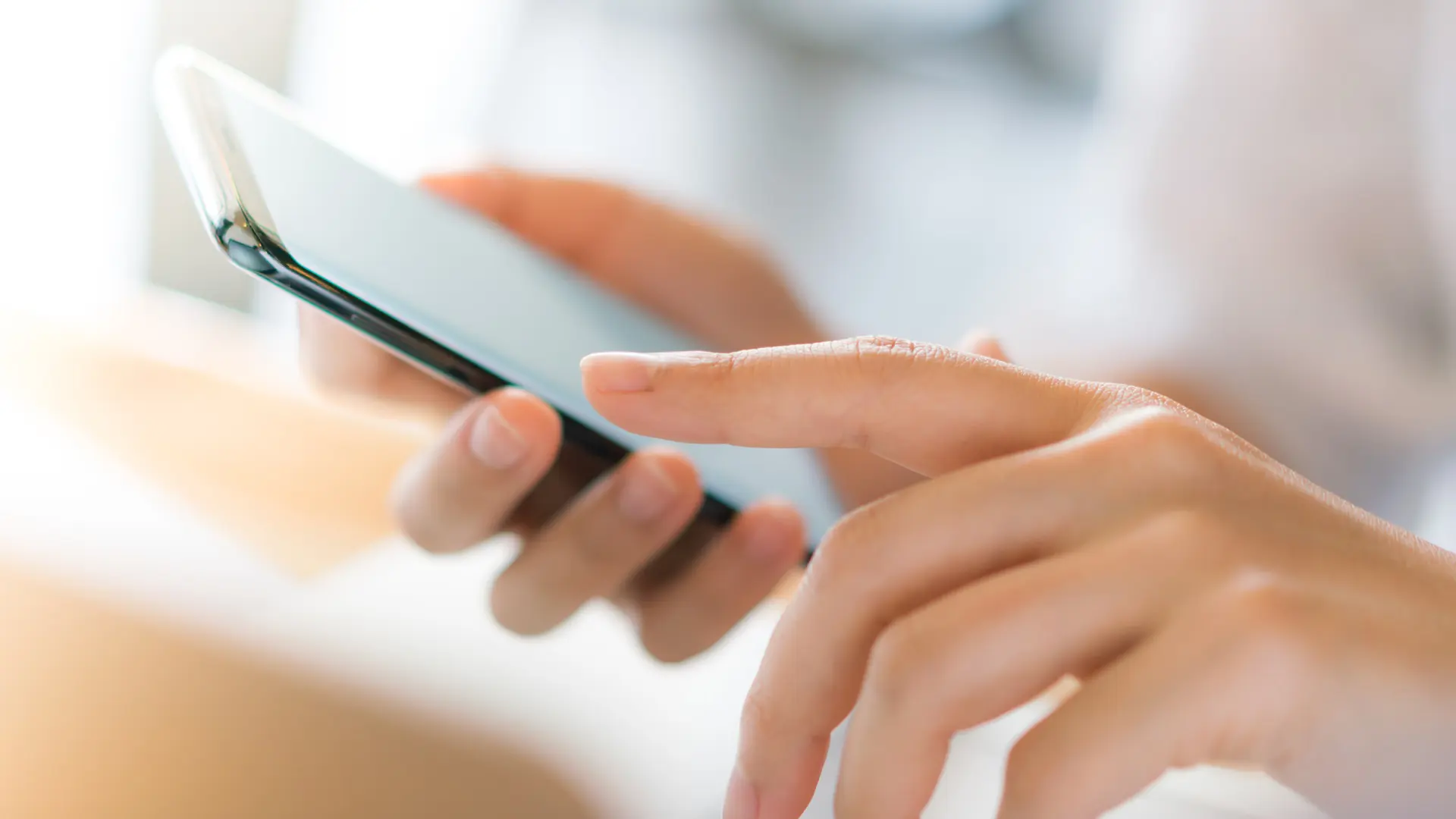 Mulher perde R$ 1,9 mil em golpe no WhatsApp, em Limeira