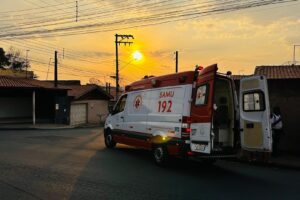 Mulher sofre convulsão dentro de ônibus coletivo em Limeira