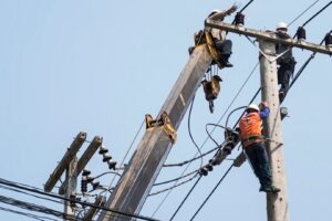 Prefeitura de Limeira realiza remoções de postes neste domingo