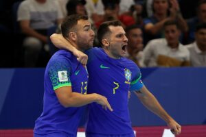 Seleção Brasileira vence Ucrânia e é finalista da Copa do Mundo de Futsal