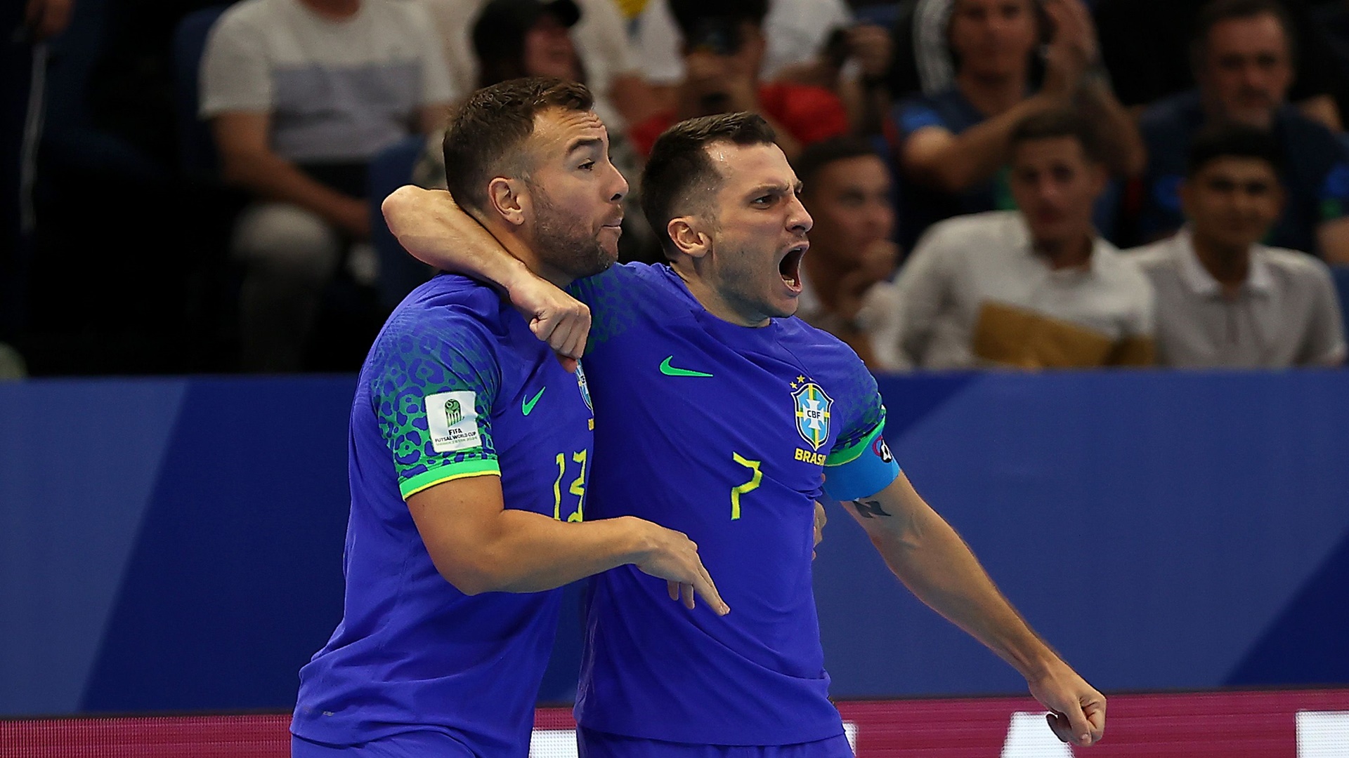 Seleção Brasileira vence Ucrânia e é finalista da Copa do Mundo de Futsal