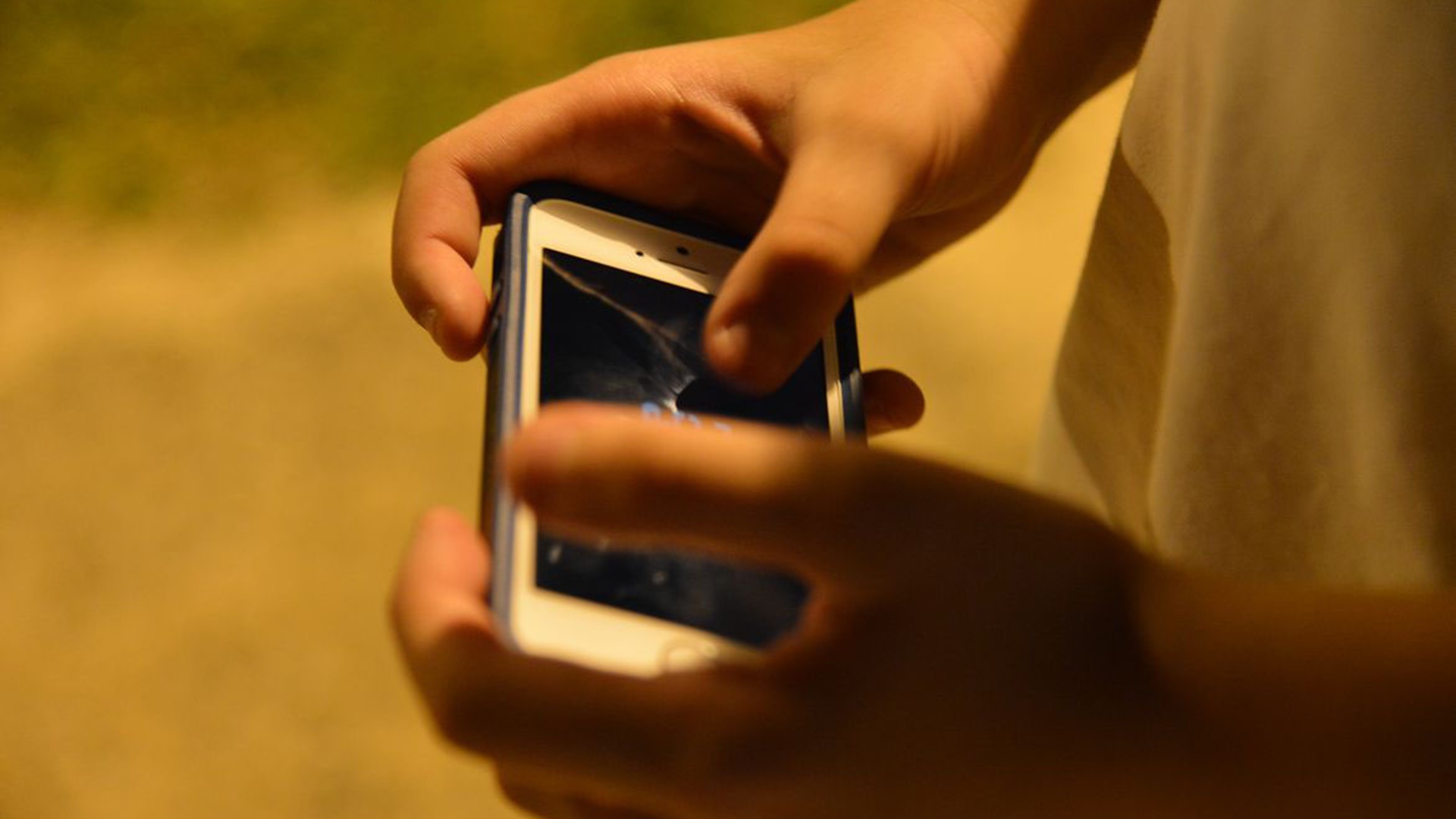 Três em cada dez crianças e adolescentes foram ofendidos na internet