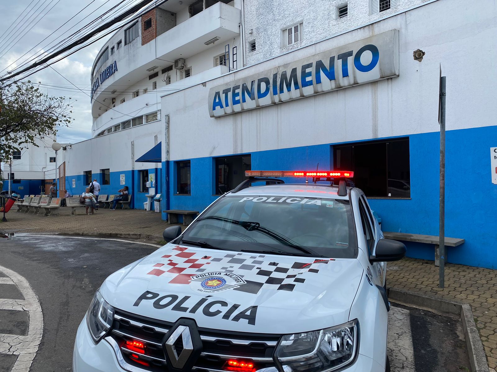 Bebê de 1 ano se afoga em piscina e é socorrido, em Limeira