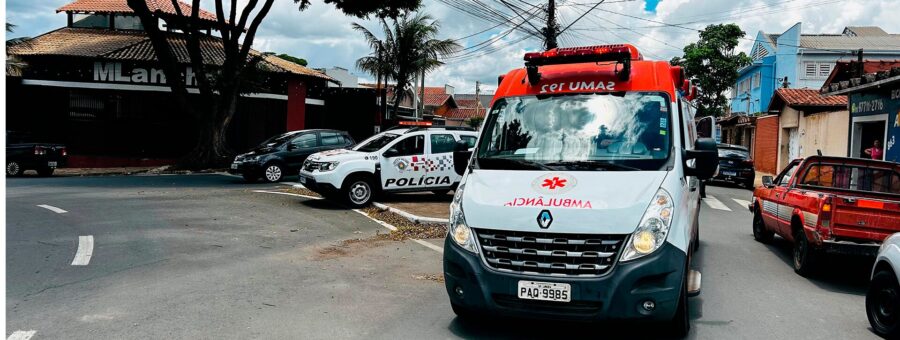 Colisão entre moto e carro deixa casal ferido na Av. Cônego Manoel Alves