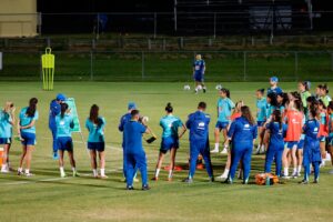 Com grupo completo, Seleção feminina realiza segundo treino em Brisbane