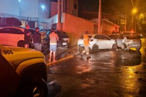 Com sinais de embriaguez, jovem colide contra 4 veículos em Limeira