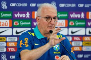 Dorival Jr confirma escalação do Brasil para jogo contra Venezuela