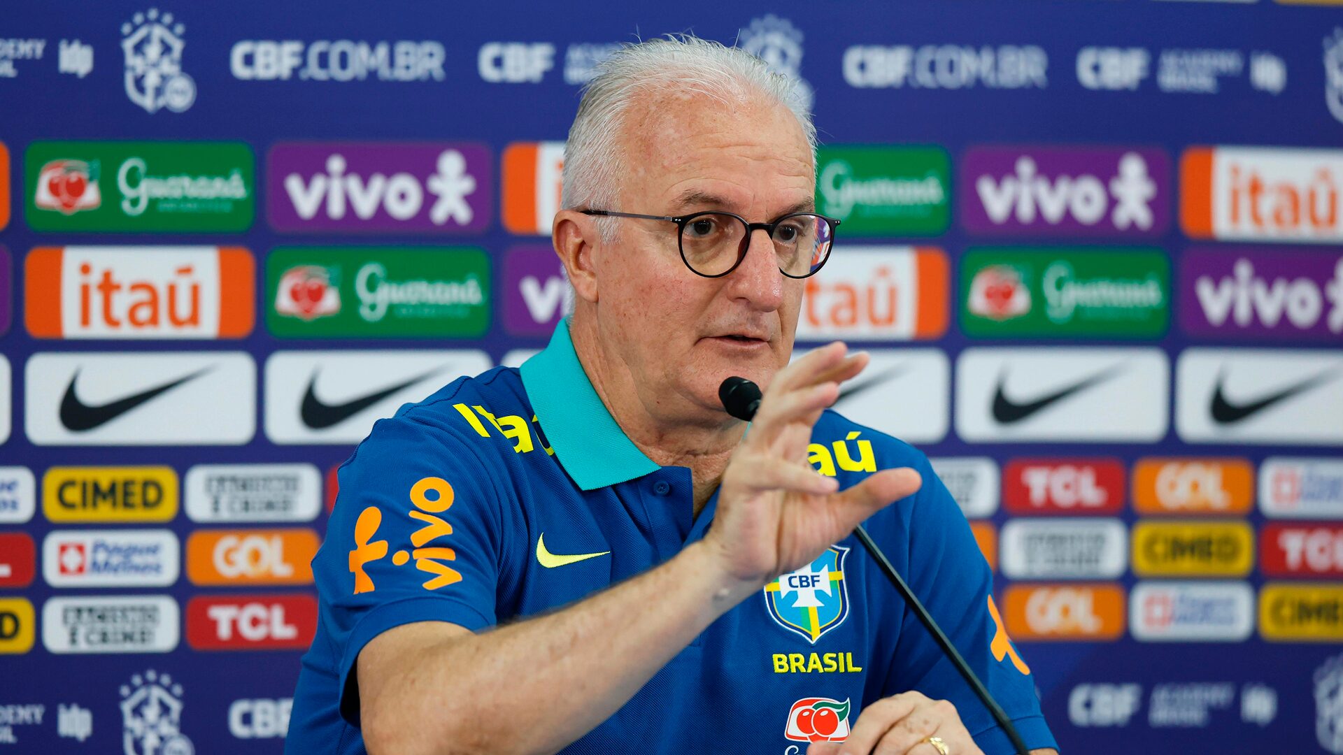 Dorival Jr confirma escalação do Brasil para jogo contra Venezuela