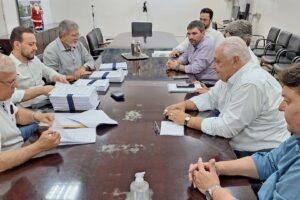 Equipes de transição de governo realizam reunião com entrega de documentos em Limeira