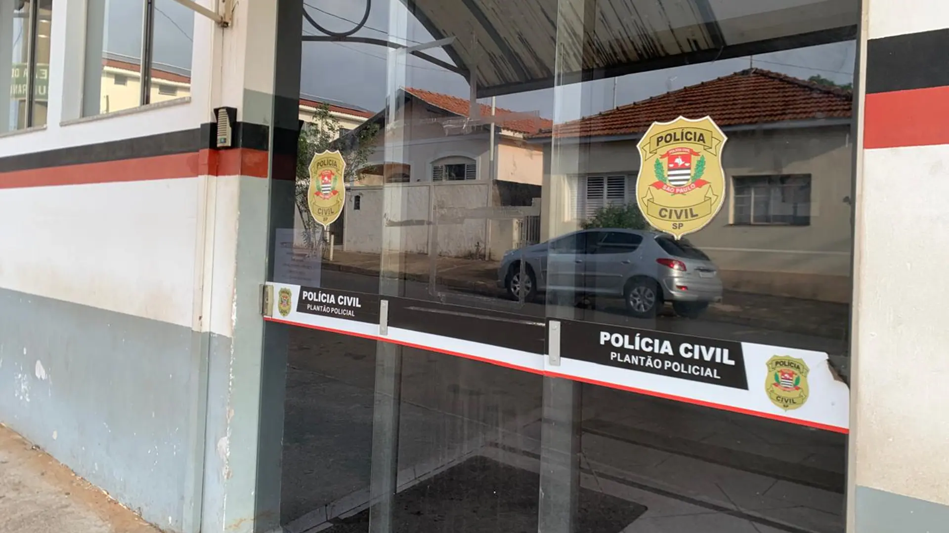 Fios de estabelecimento são furtados no Centro de Limeira