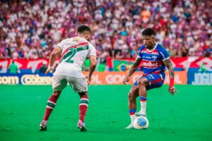 Fluminense e Fortaleza fazem duelo de opostos no Brasileiro