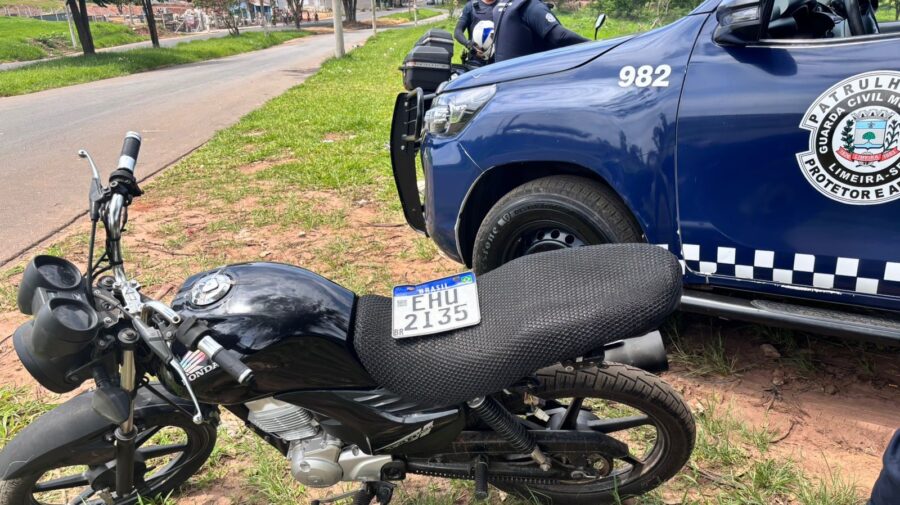 Homem é preso com drogas e moto furtada em Limeira