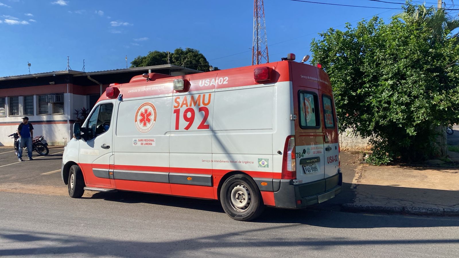 Motociclista fica ferido ao cair de moto no Jd. Morro Azul, em Limeira 