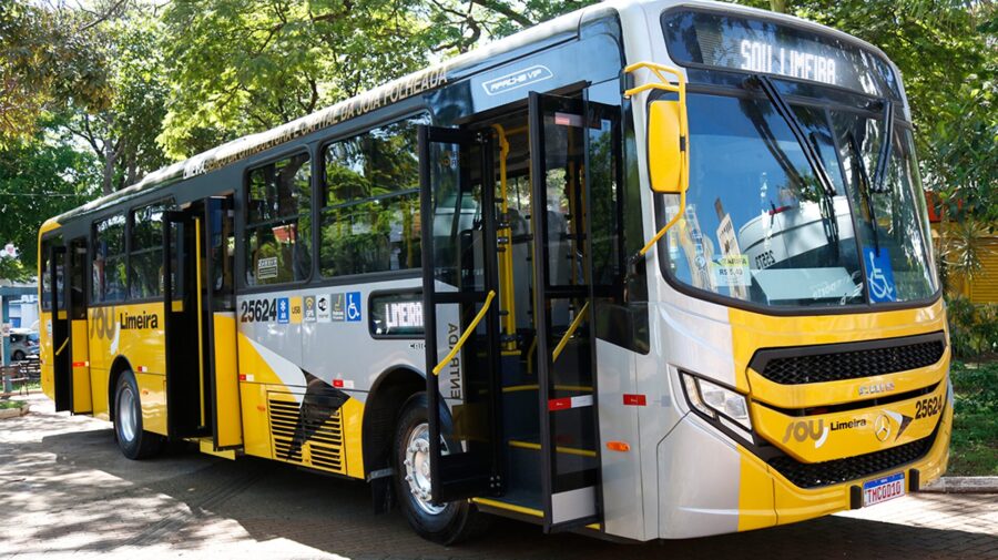 Novos ônibus são apresentados à população em Limeira