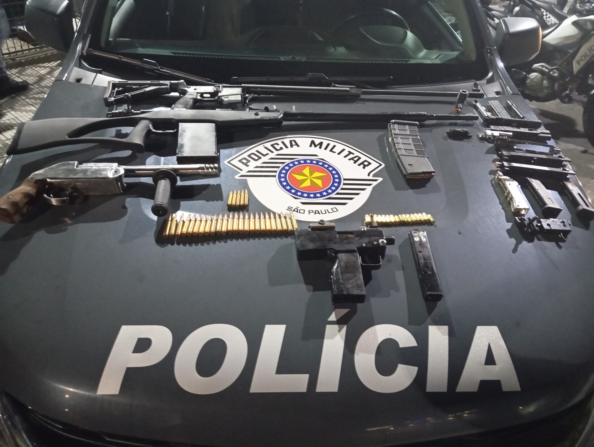 Baep encontra arsenal de guerra no interior de São Paulo