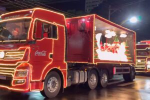 Caravana de Natal da Coca-Cola emociona limeirenses