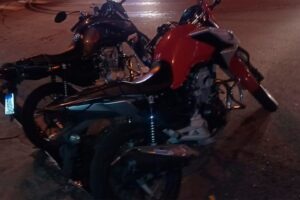 Homem é flagrado tirando moto de giro e tem veículo apreendido em Limeira