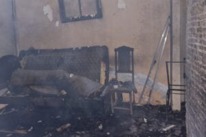 Incêndio destrói casa dos fundos no Jardim Santo André, em Limeira