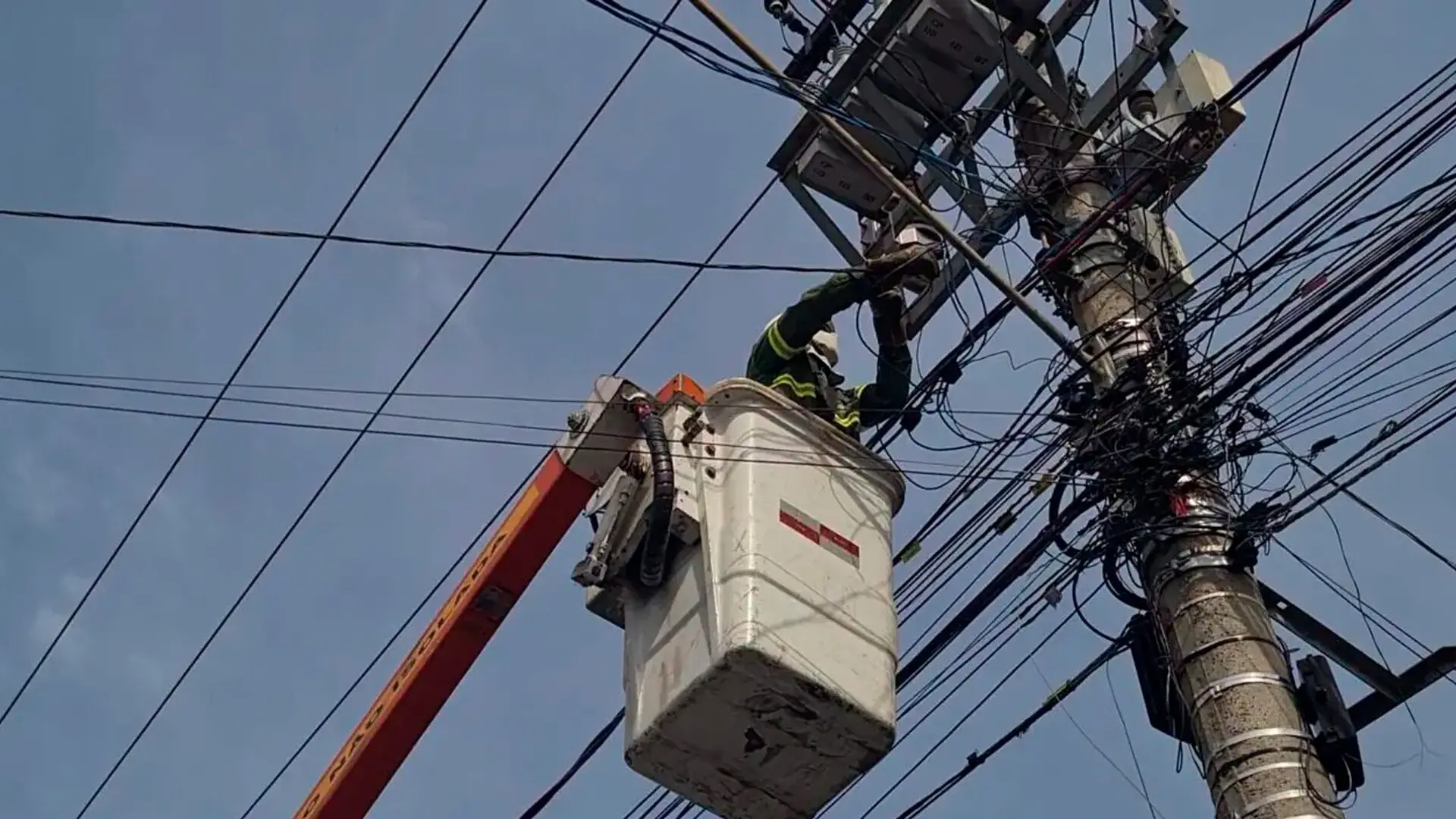 Justiça determina medidas para a Elektro e reduz multa diária por falhas em Limeira