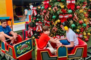 Limeira Shopping oferece diversão e encontro com Papai Noel às crianças com TEA